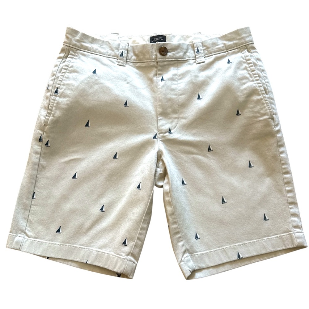 J. Crew Men’s Re-Imagined Khaki Shorts Blue Sailboats 9” Inseam Size 29 Like New